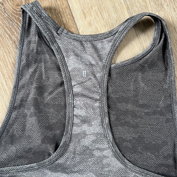 NoBull Gray Camo Racerback Lightweight Textured Tank - Picture 7 of 10
